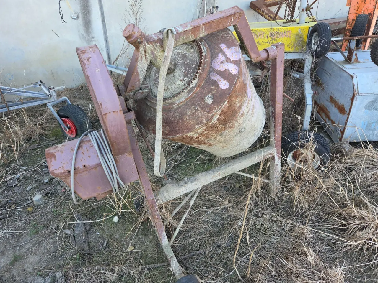 240v Electric Cement Mixer - photo 3