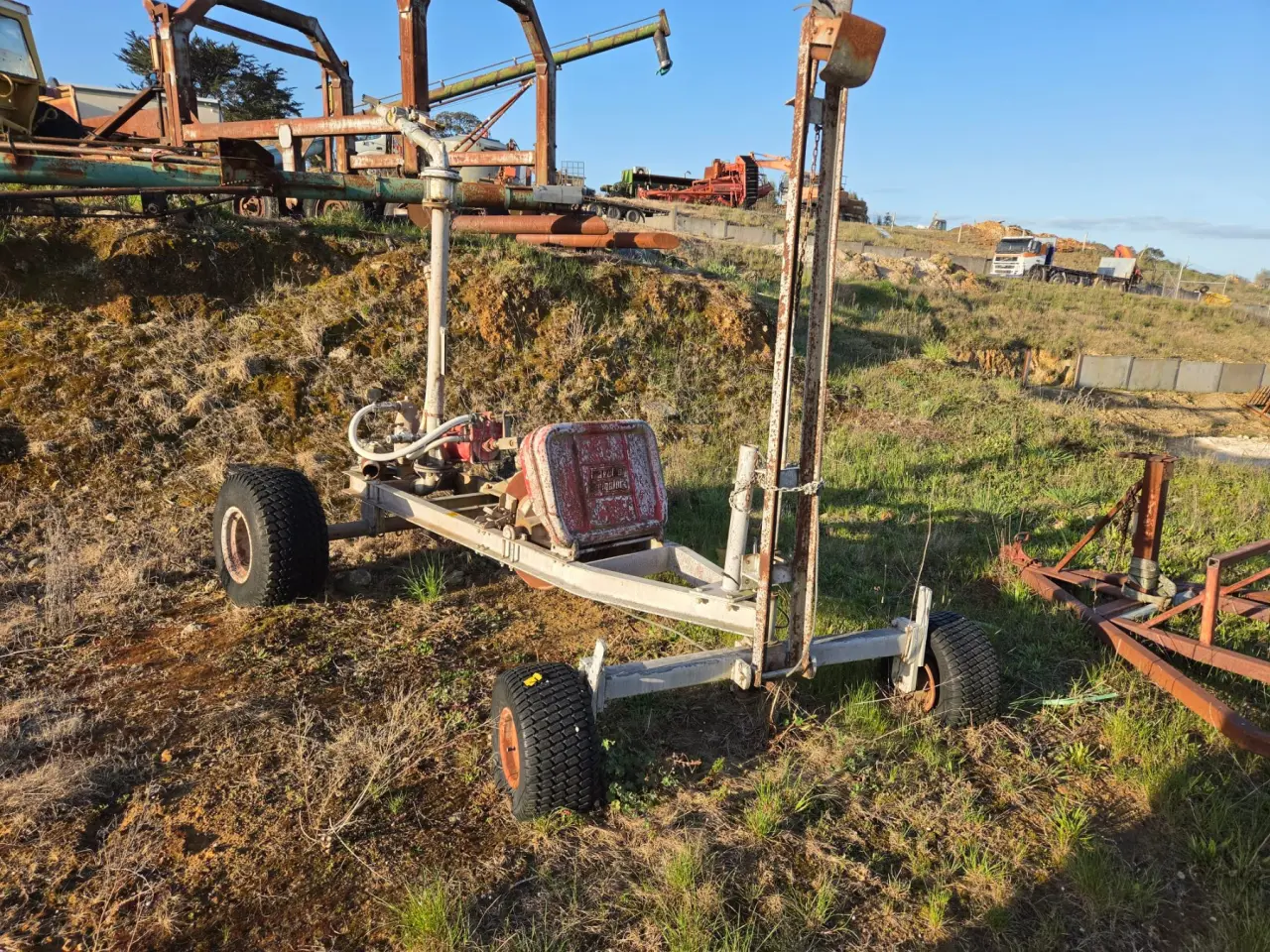Southern Cross Travelling Irrigator - photo 2