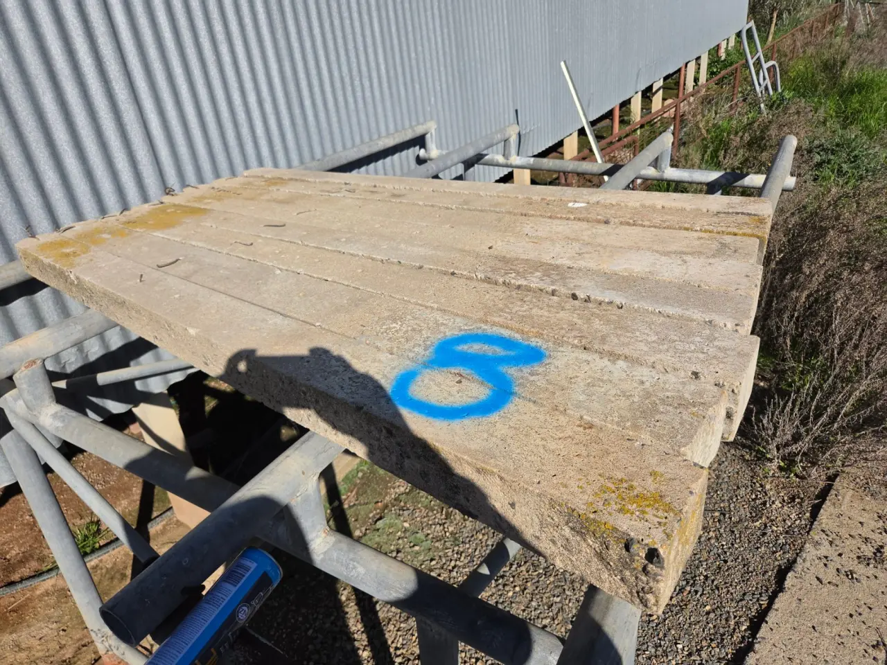 8x Concrete Fence Posts - photo 1
