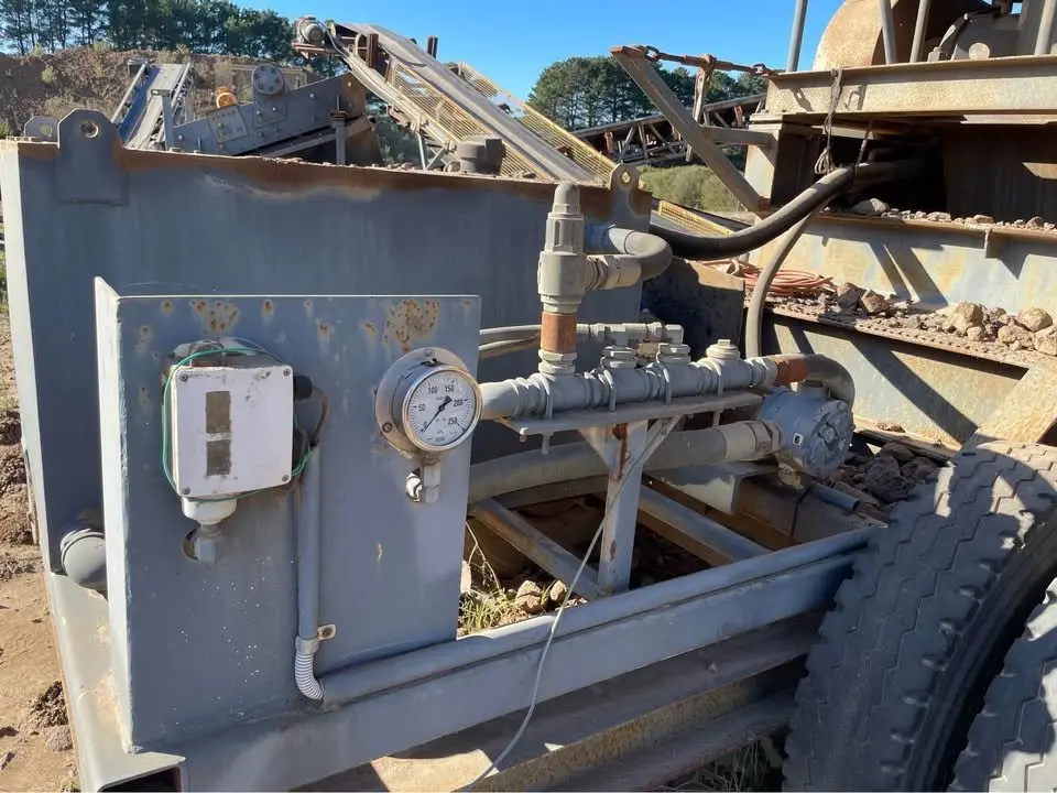 Used - Symons Cone Crusher 3 ft - photo 4