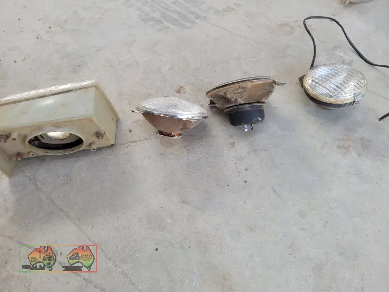4x Assorted Headlights (Kyabram Vic.) - photo 2