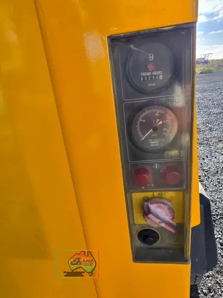 Atlas copco XAS96 185Cfm Diesel Air Compressor - photo 4