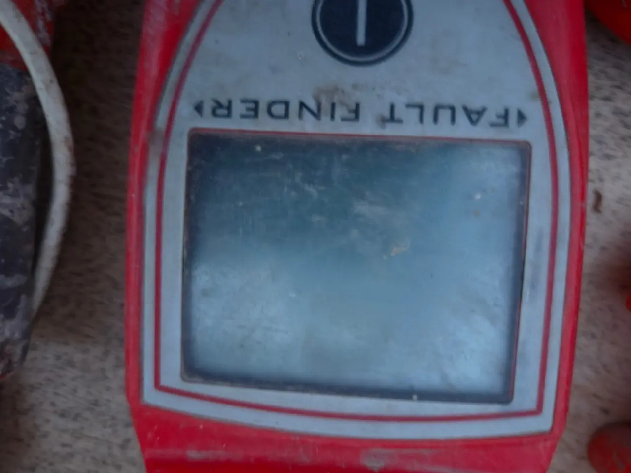 Used - Elec. Fence Volt Metre, Fault Finder & 2x Switches - photo 2