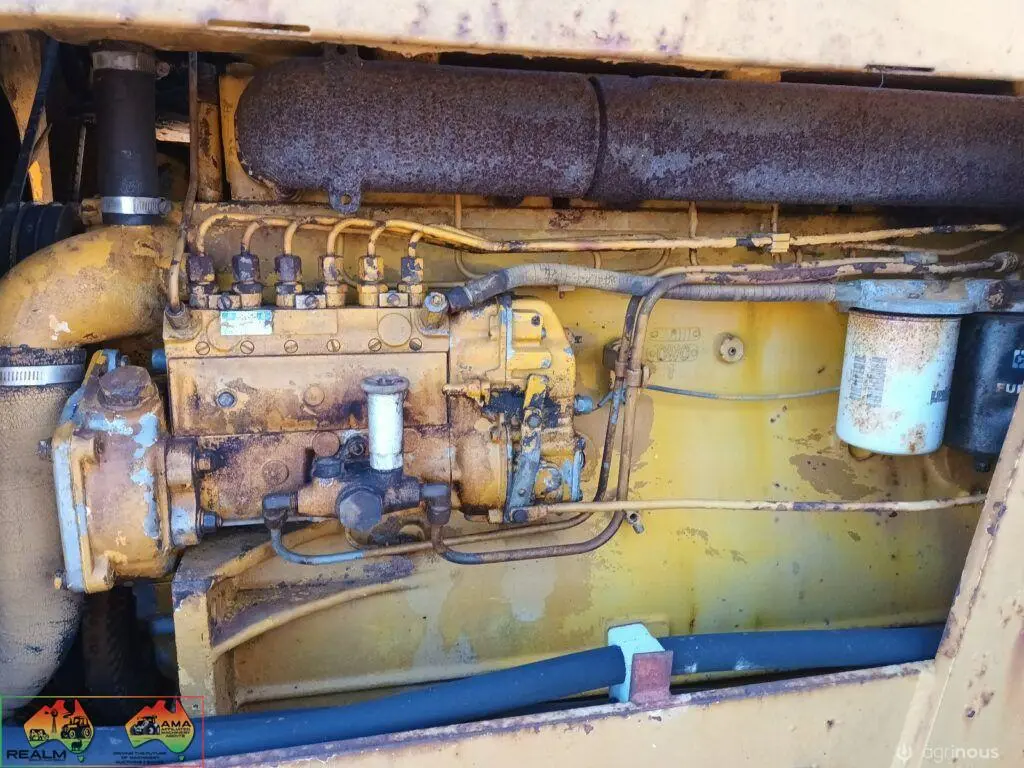 Case W10E Loader - photo 15