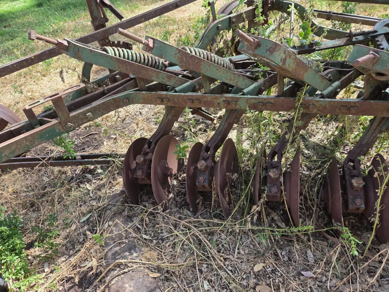 Used - John Shearer Royal 14 Plate One-way Disc Plough - photo 6