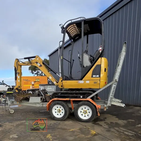 Caterpillar 301.4 Mini Excavator (2018) + Buckets & Optional Trailer - photo 2