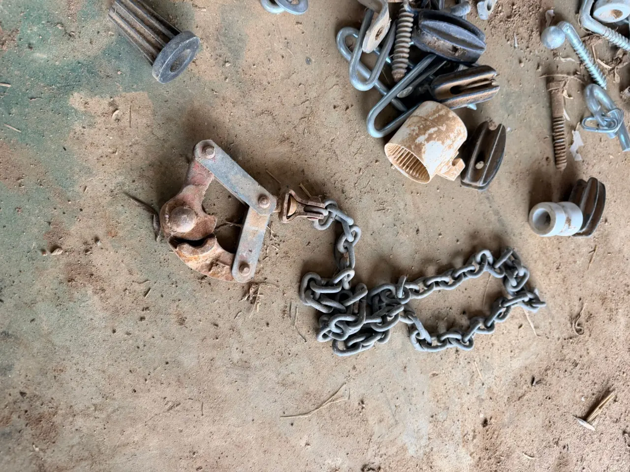 Storage tub full of fencing and gate accessories - photo 5