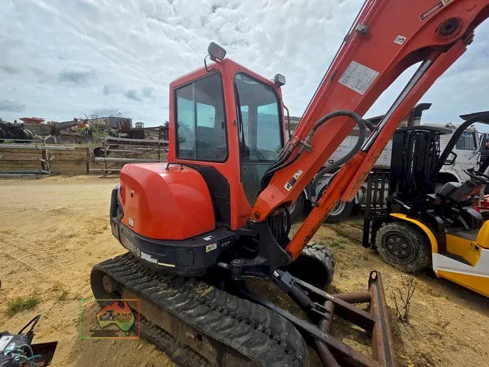 Kubota KX121-3 Excavator - photo 5