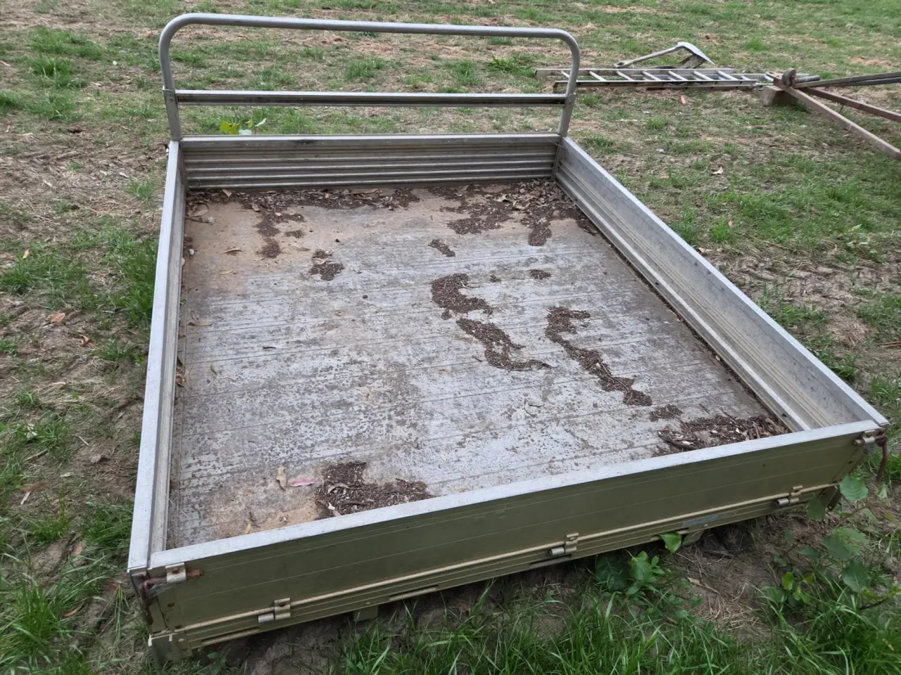 Used - Alloy Dropside Ute Tray - photo 3