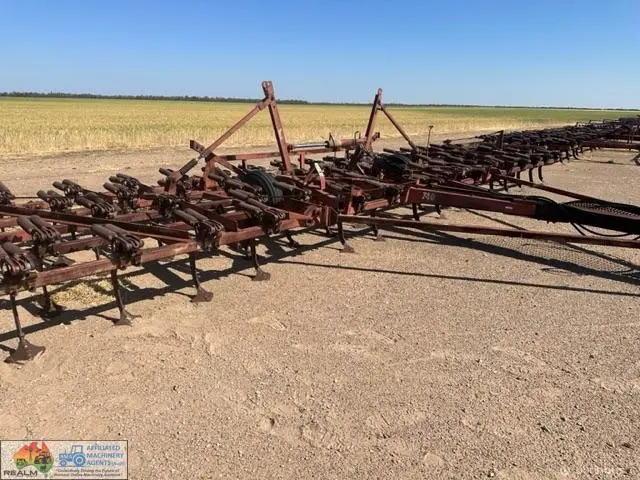 740 International - Folding Scarifier - 69 Tynes - photo 5