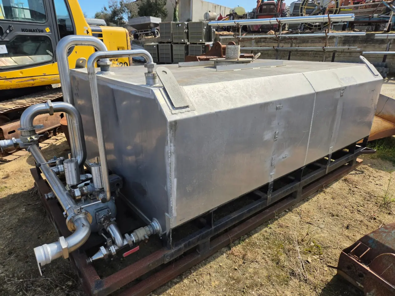 6,000 Ltr. Slip-on Alloy Water Tank - photo 1