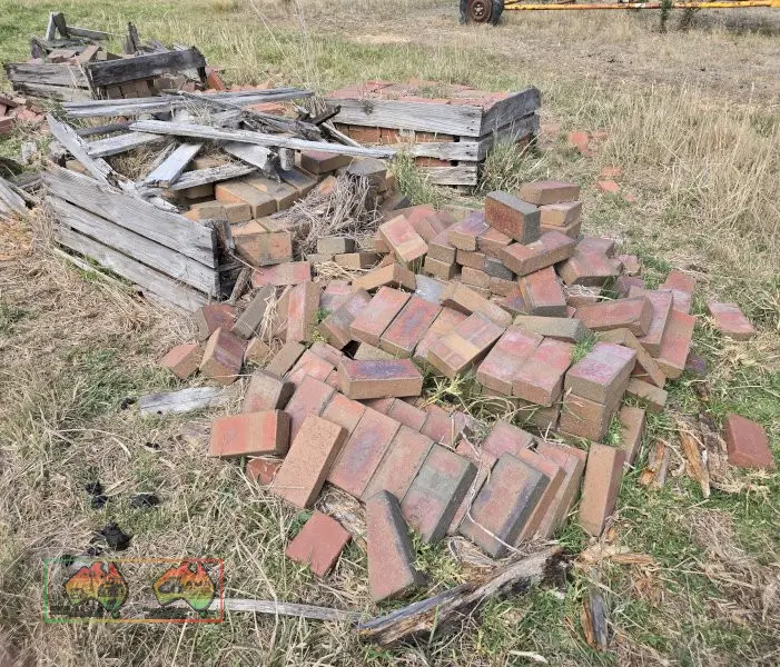 Assorted New Bricks & Pavers - photo 2