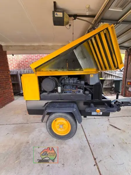 Atlas copco XAS96 185Cfm Diesel Air Compressor - photo 3