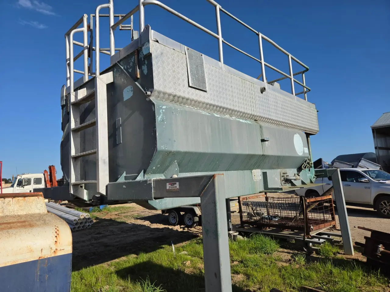 10,000 Ltr Alloy Water Tank - photo 4