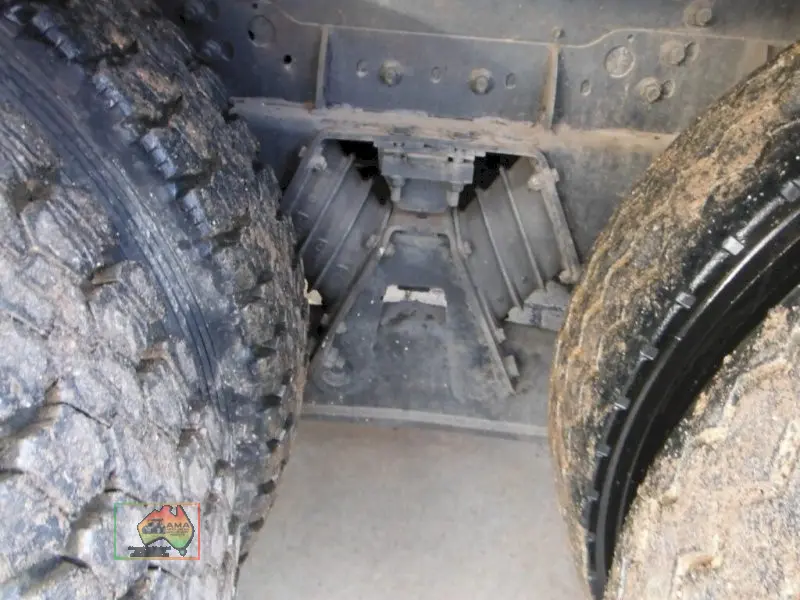 2005 Iveco Acco 2350 Beavertail Tray - photo 7