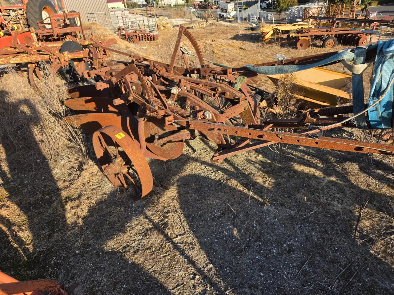 Garden Art 3 Furrow Plough - photo 2