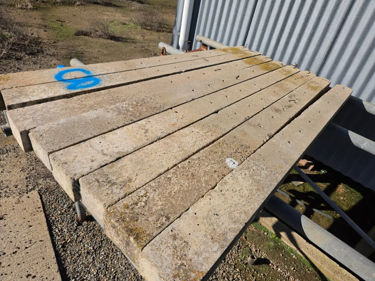 8x Concrete Fence Posts - photo 3