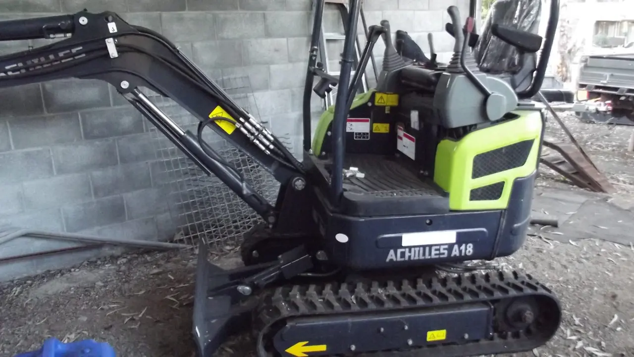 2022 Achillies A18 Mini Excavator - photo 3