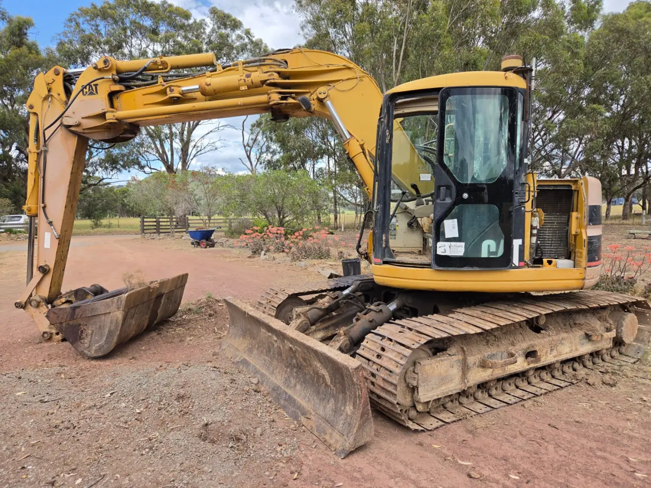 Used - Cat 313b-SR Excavator - photo 3
