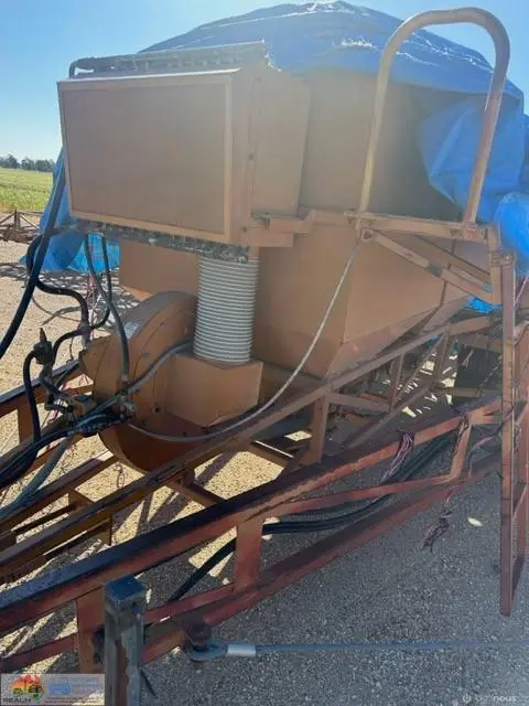 T 220 - Gyral Seeder zero till - 54 f - - photo 7
