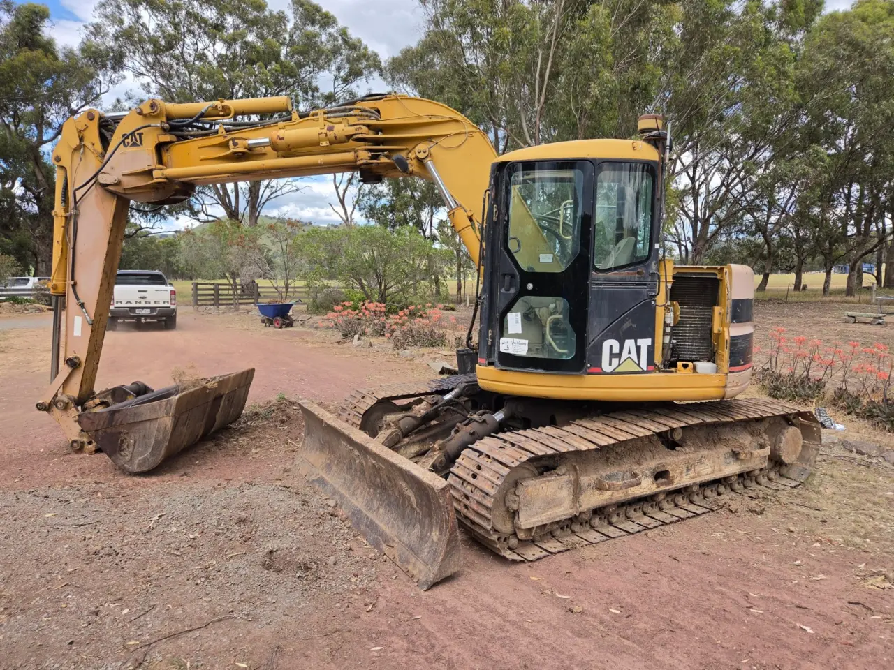 Used - Cat 313b-SR Excavator - photo 5