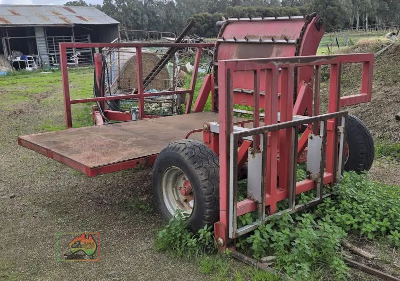 CMI Pa-Mick Bale Feedout Wagon - photo 3