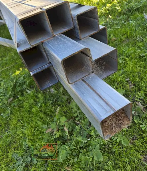 8m lengths of 90x90 Downgrade Shed Posts - photo 3