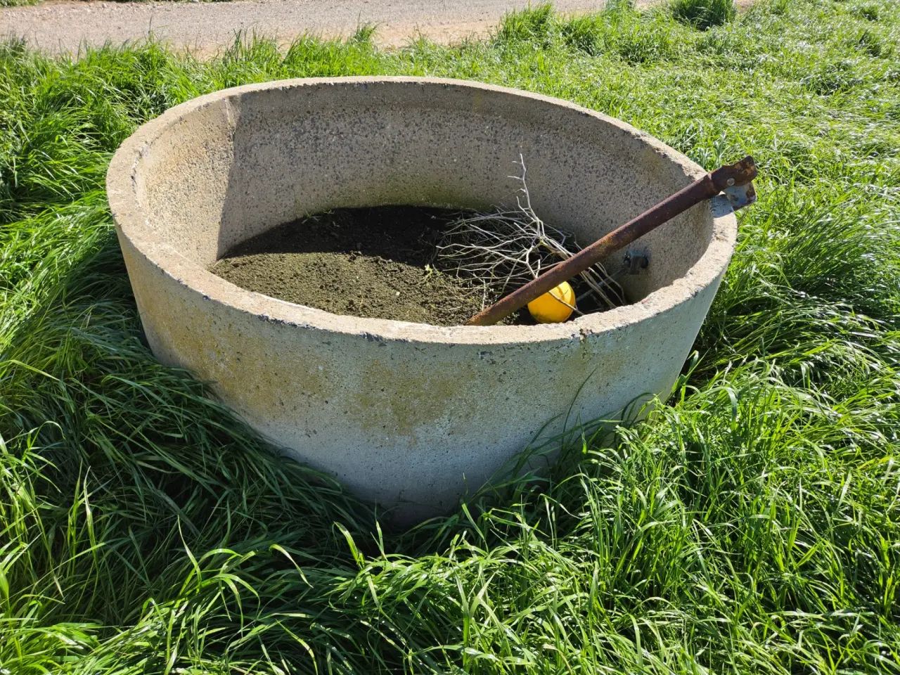 6ft Stock Trough with Ball Valve (S) - photo 2