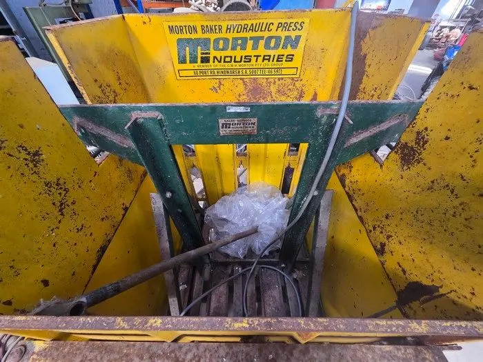 Morton Baker Hydraulic Wool Press - photo 6