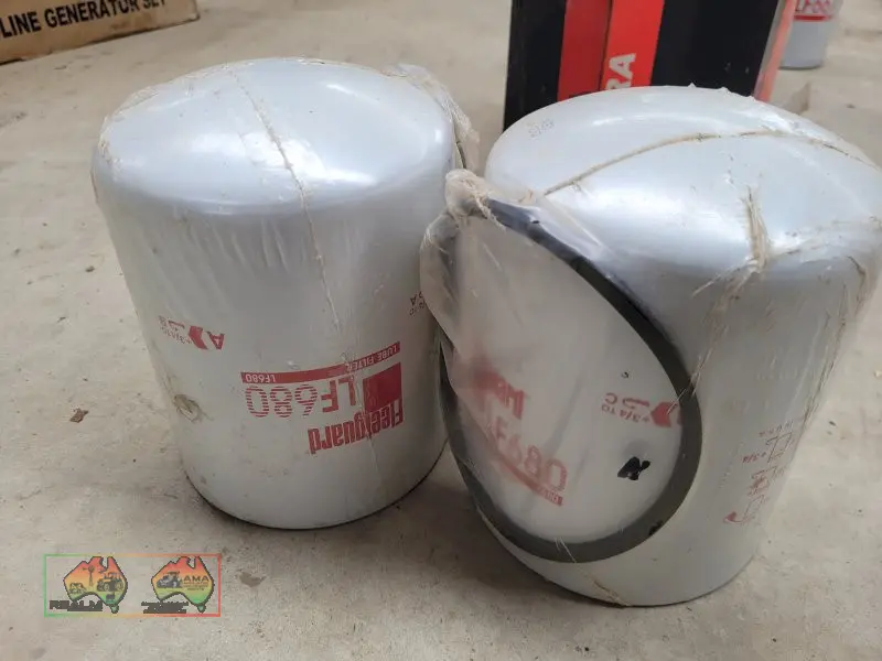 2x Fleetguard Oil Filter - LF680 - photo 2
