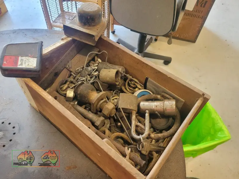 Timber Box of Sundries (inc. Grey Mtr Oil Cap) - photo 1
