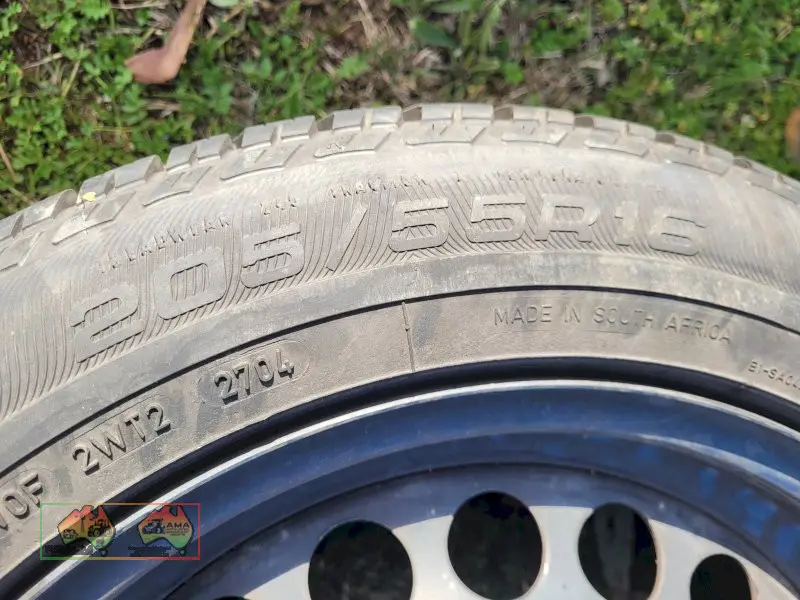 1x Merc Rim & New Tyre (Kyabram Vic) - photo 1