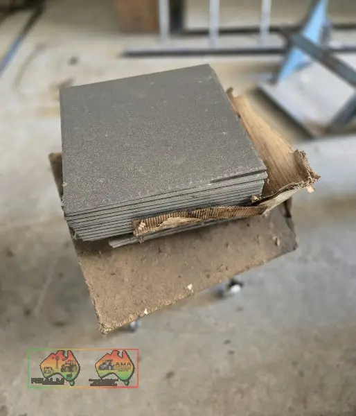 40 Assorted House Tiles 300x300 - photo 4