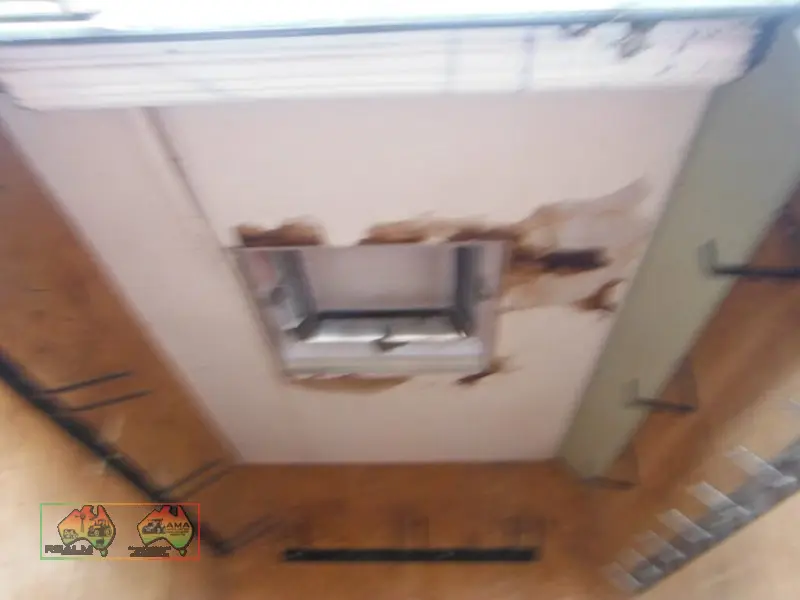 Site Van - photo 14