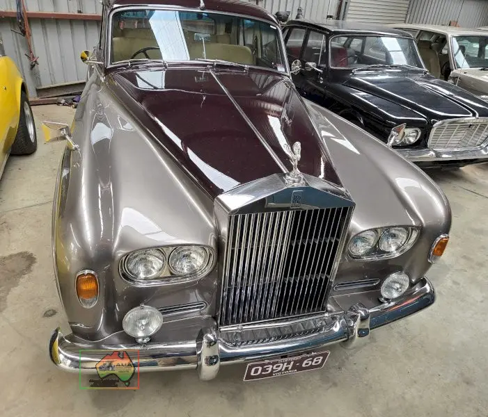 Fully Restored 1965 Silver Cloud III - photo 2