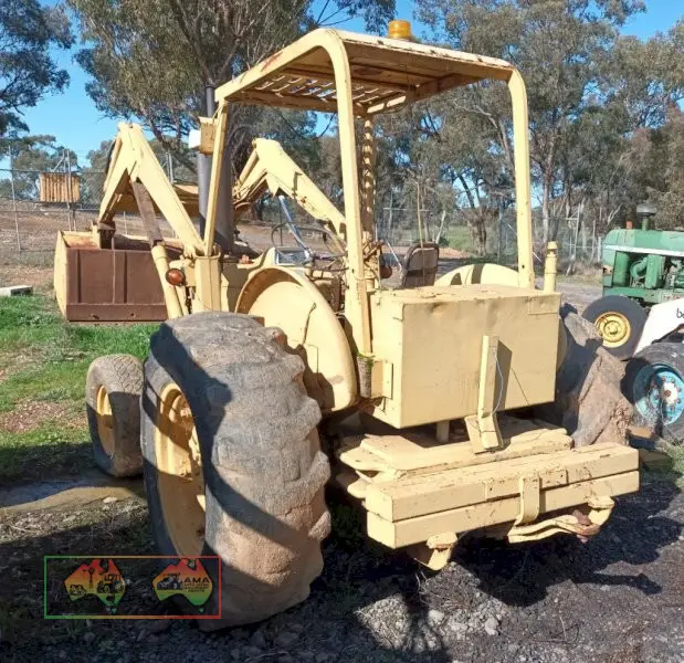 Ford 3400 Industrial Loader - photo 4