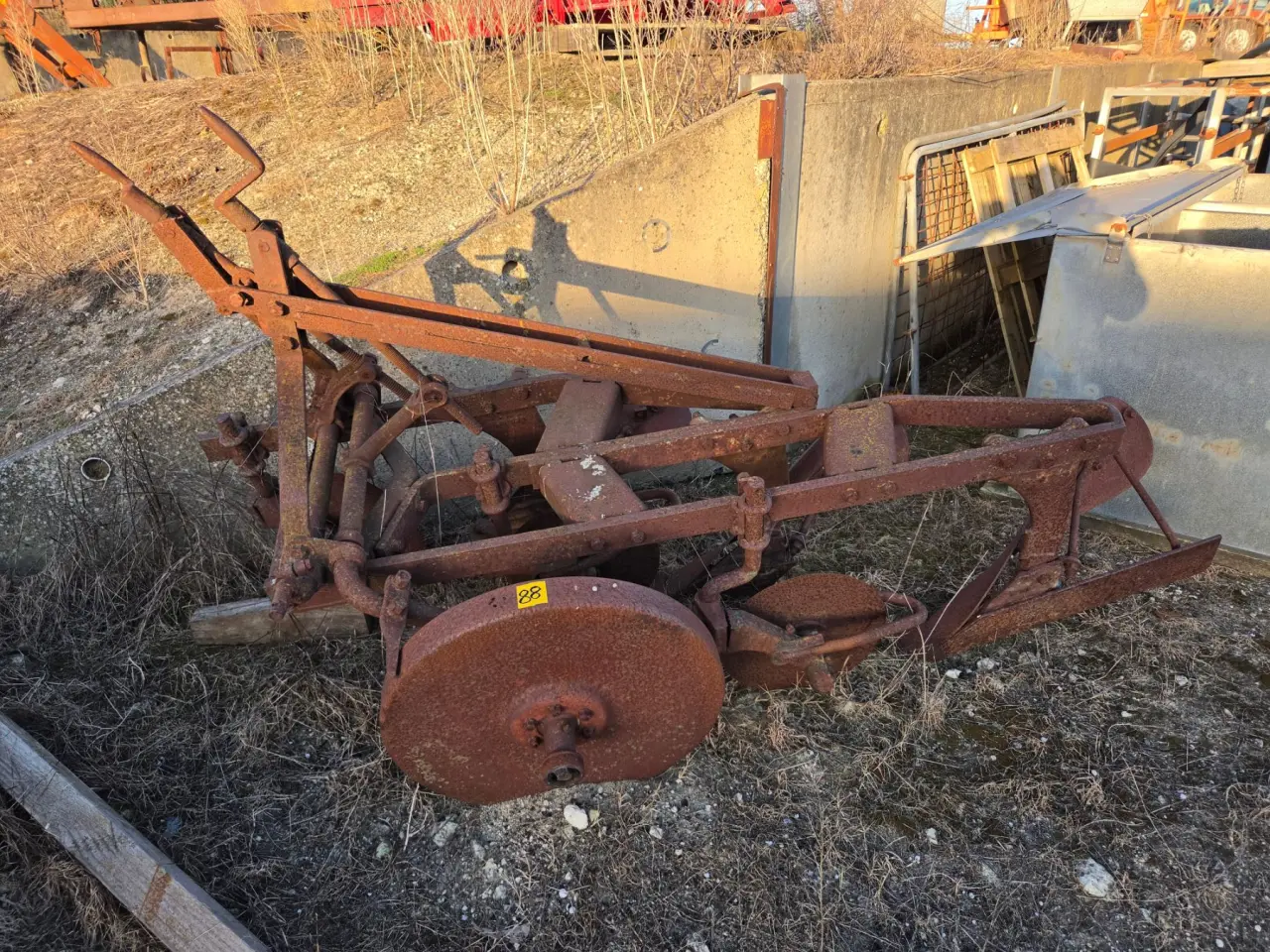 Garden Art 3 Furrow Plough (Copy) - photo 2