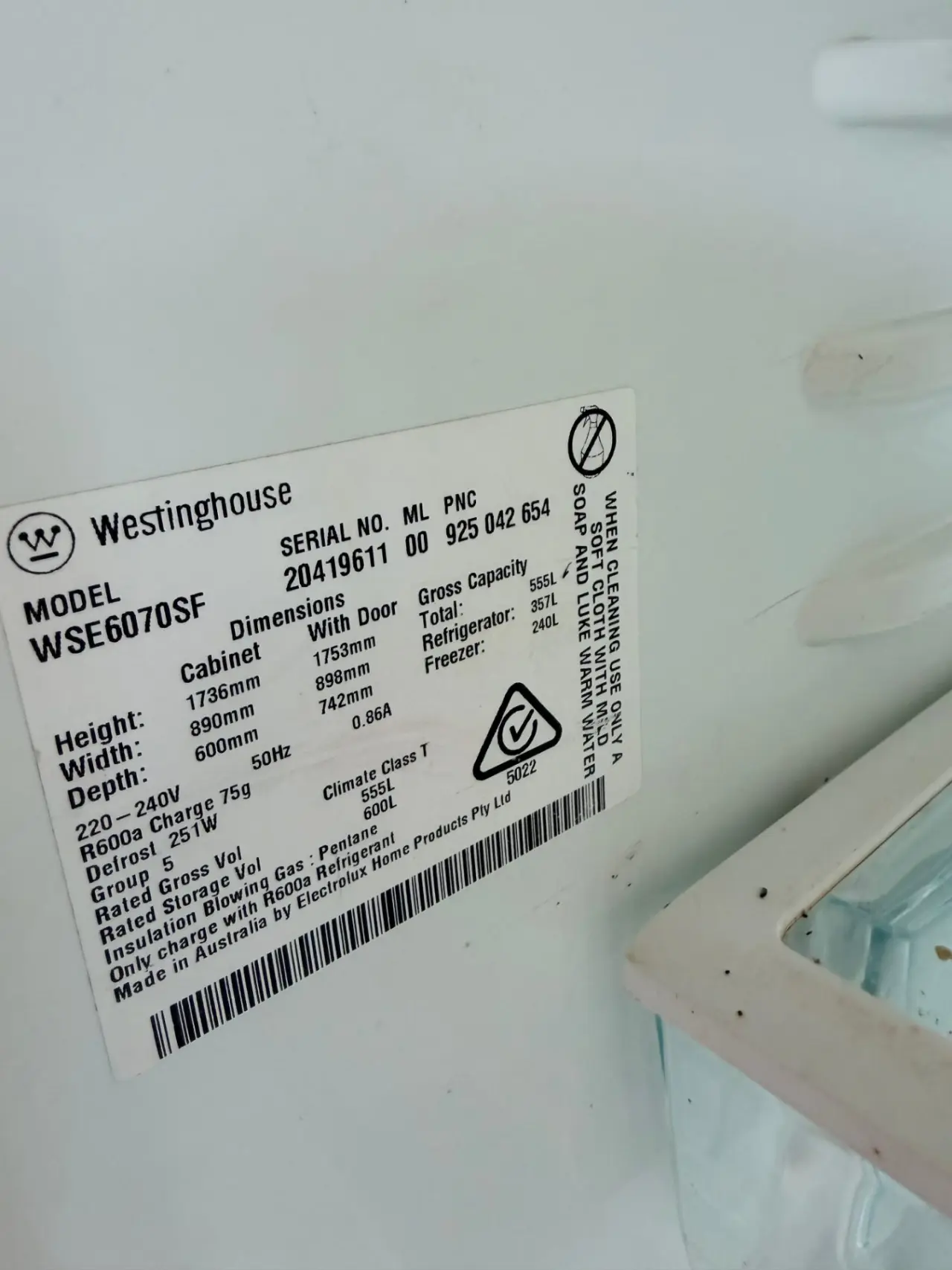 Working 555L Westinghouse Fridge Freezer - photo 3