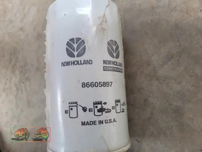 New Holland 86605897 Oil Filter - photo 2