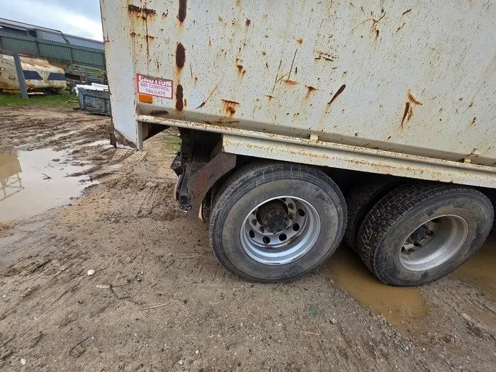 1998 Iveco Tipper - Farm-Offroad Use Only - photo 8