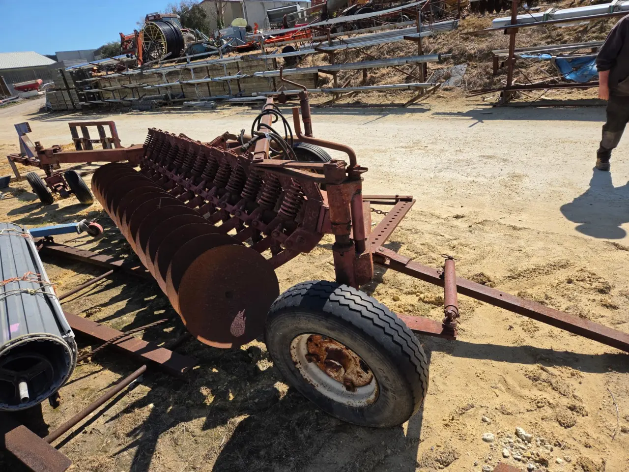 IH 14 Plate One-way Disc Plough - photo 1