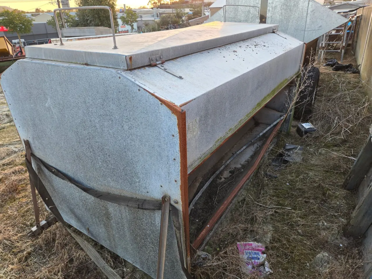 Grain/Pellet Livestock Feed Bin - photo 4