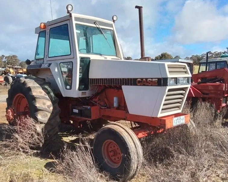 Case Agri-King 2090 Tractor - photo 4