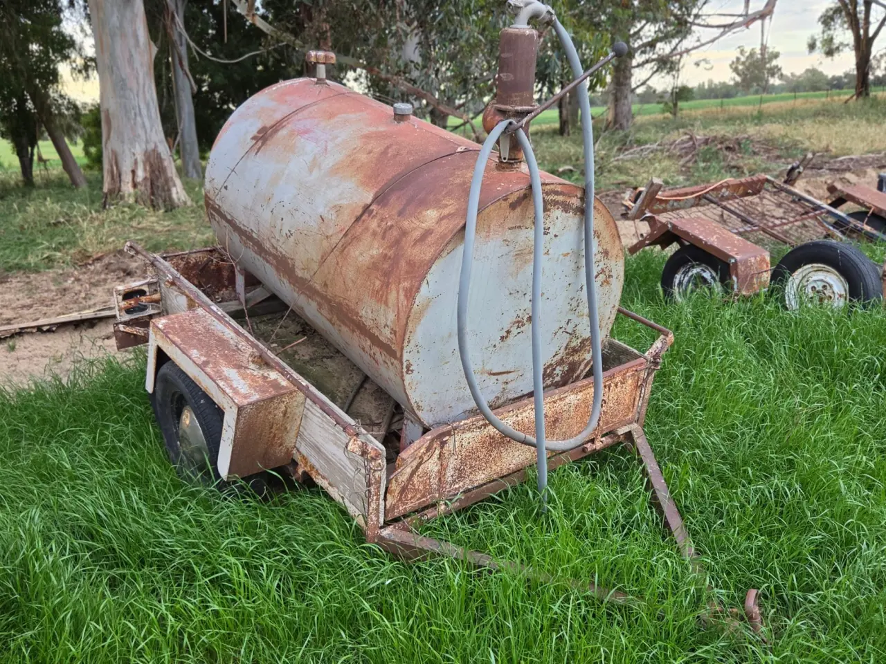 Used - Farm Diesel Bowser in Trailer - photo 2