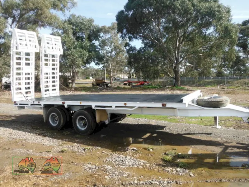 White Tag Pig Trailer with Hyd. Ramps - photo 2