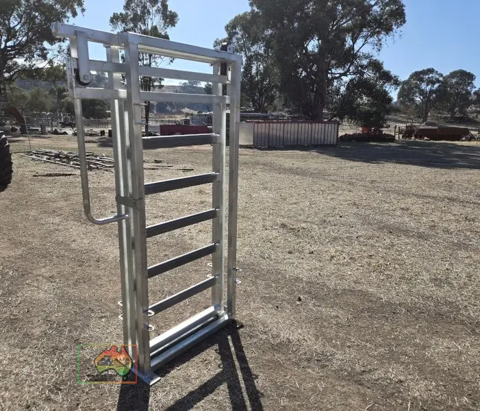 New Galv. Cattle Yard Backing Gate - photo 5
