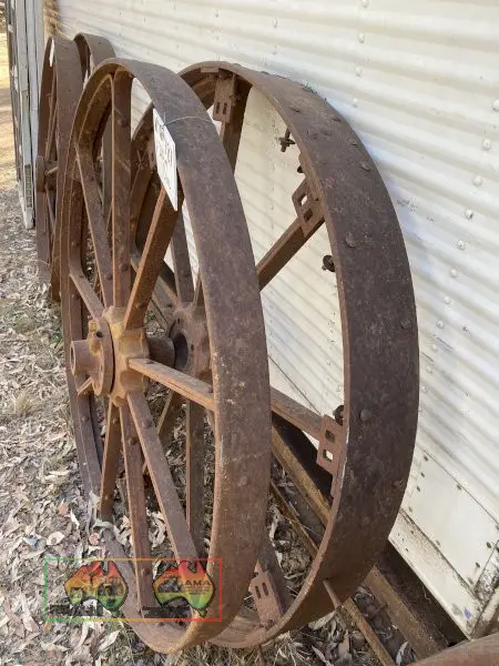 2x Large old steel wheels diameter 1370mm - photo 2