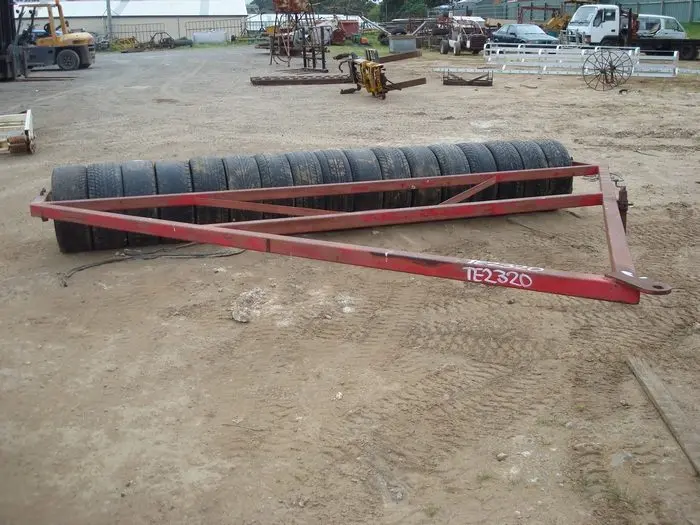 Rubber Tyre Roller - 4.4m wide - photo 1