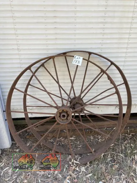 2x Old Steel Wheels dia 1260mm - photo 1