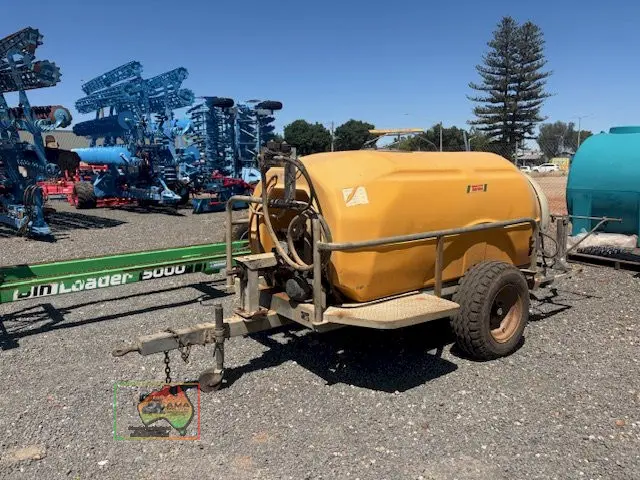 Tornado 2000 airblast orchard sprayer - photo 5